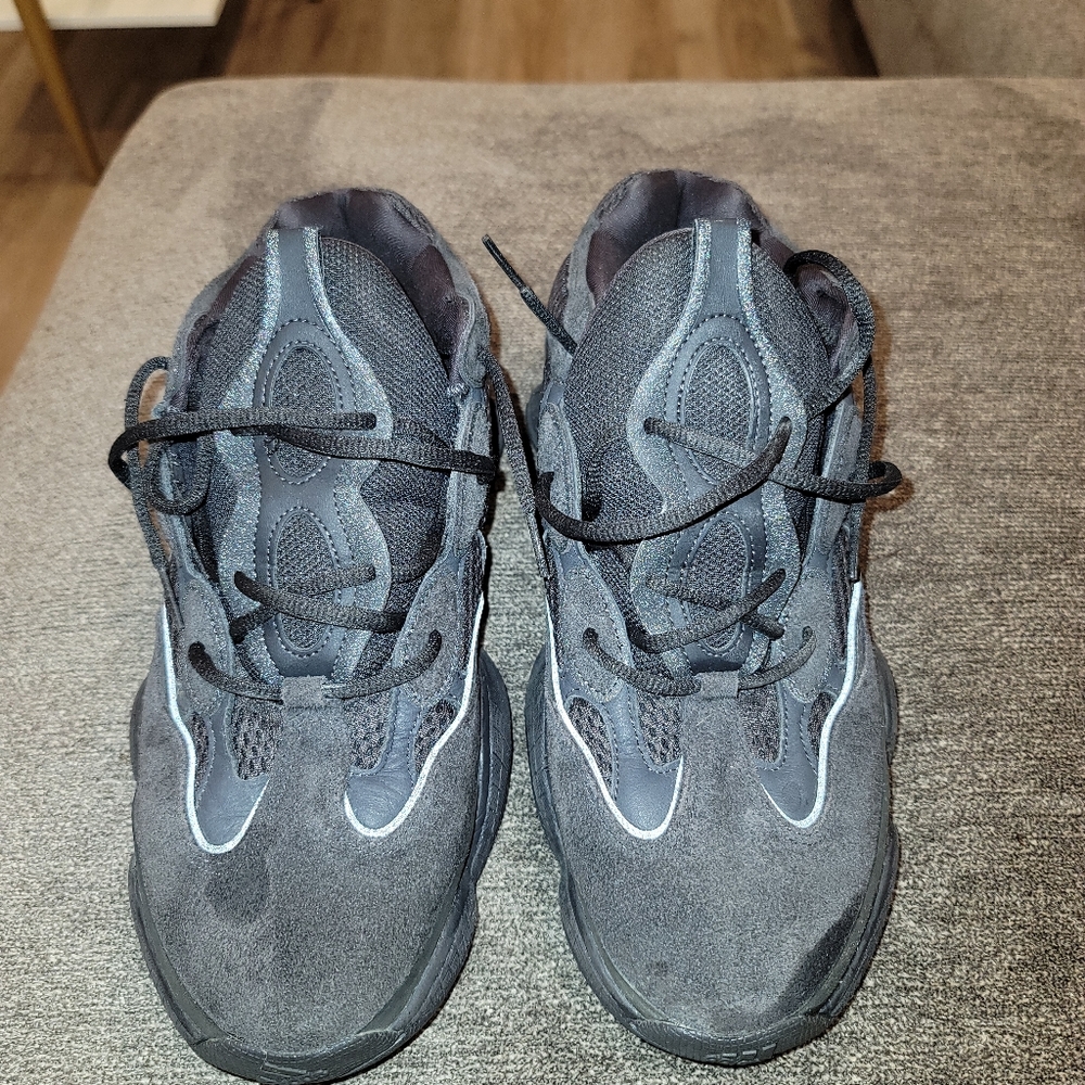 ❌S O L D ❌ Yeezy 500 Utility Black - Picture 4 of 7
